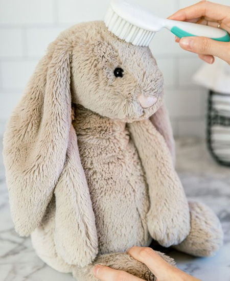 How to Clean Stuffed Toys Without Washing Machine: Easy Tips & Tricks